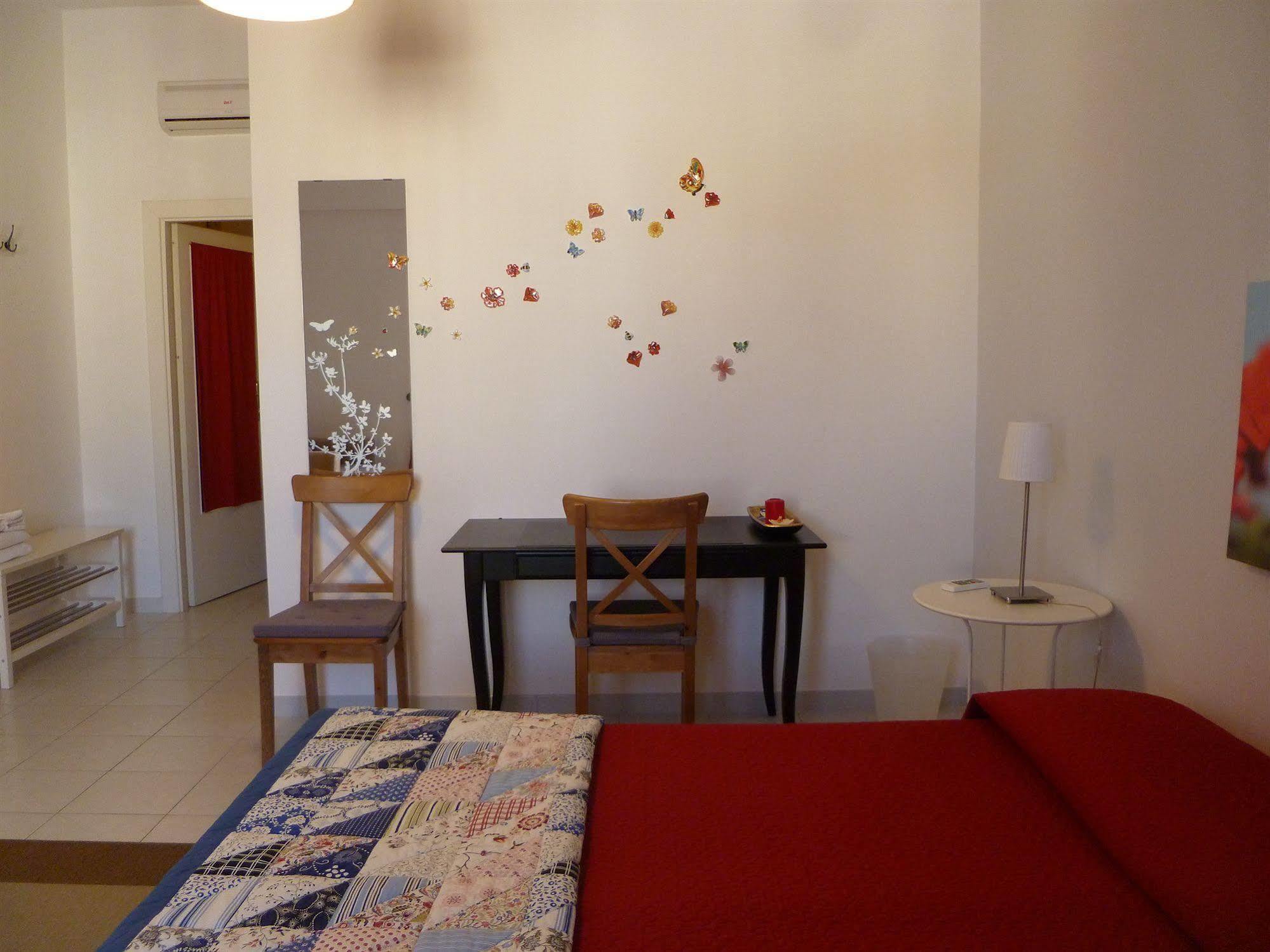 B&B Le Comari Salentine Lecce Exterior foto