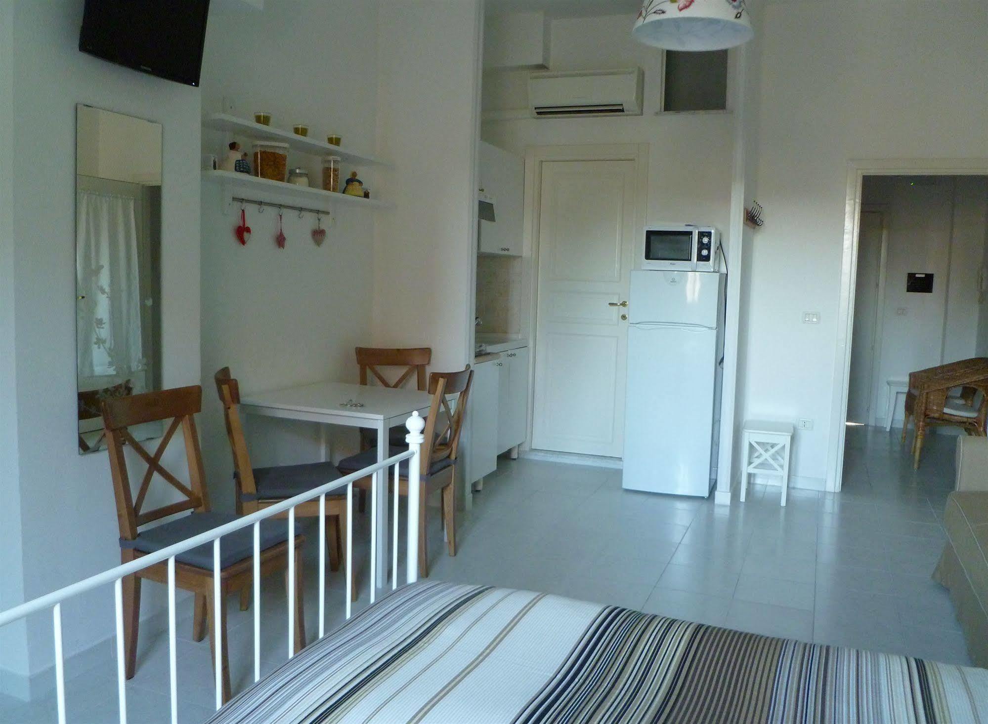 B&B Le Comari Salentine Lecce Exterior foto